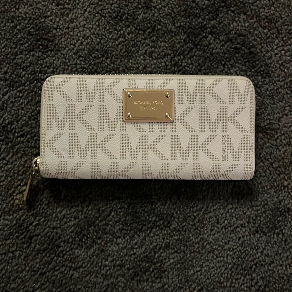 MK wallet